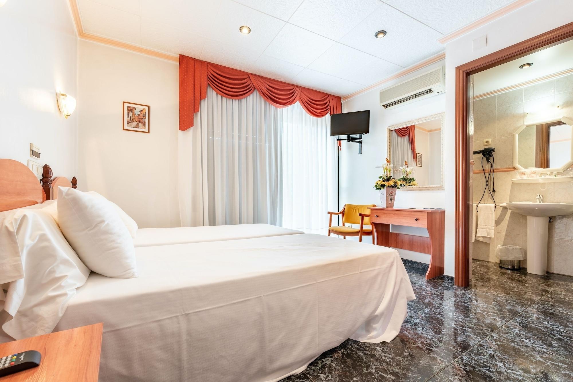 Hotel Canada 3*