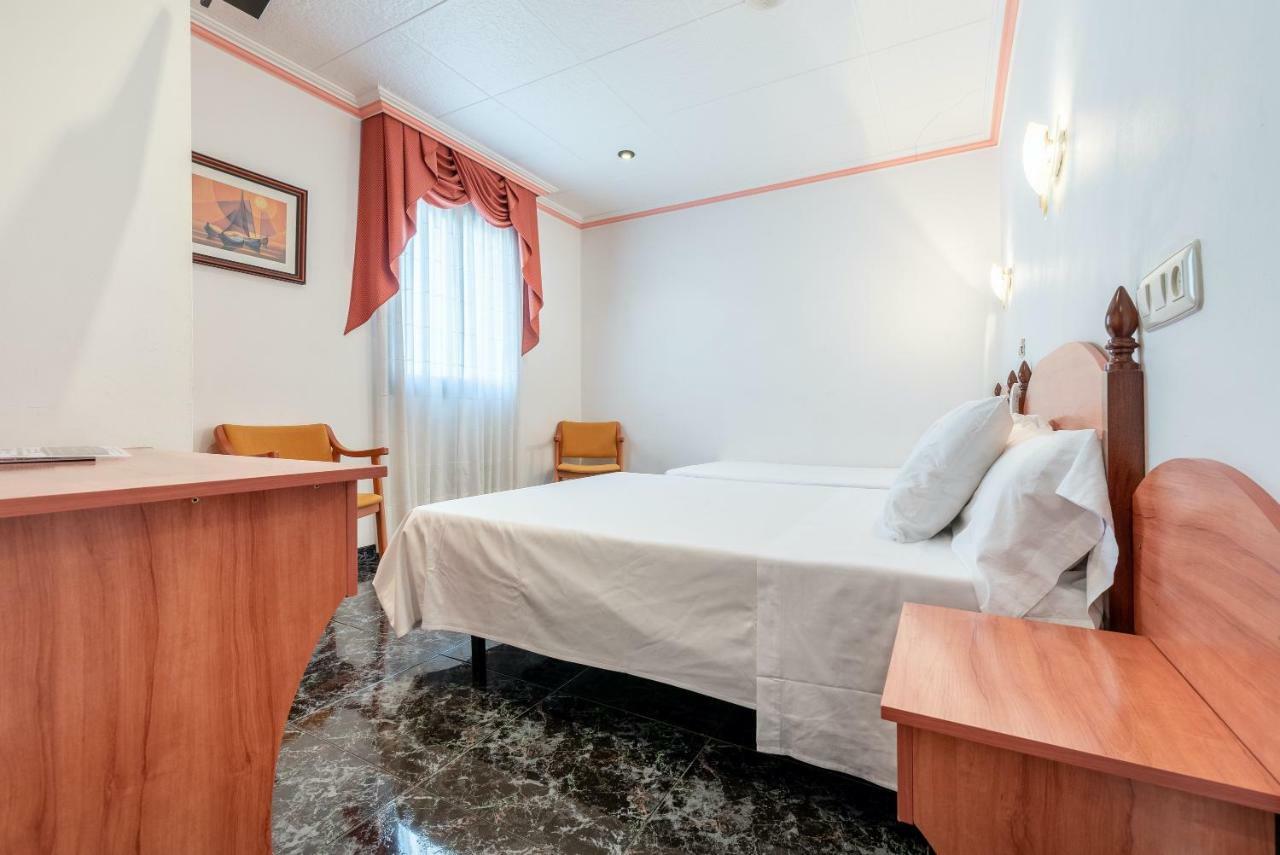 Hotel Canada 3*